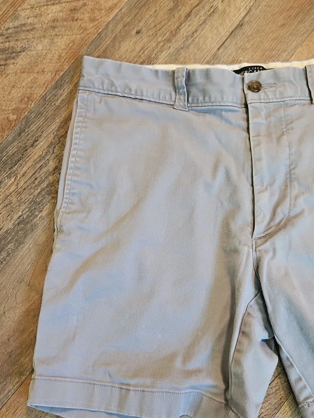 👖J. Crew Light Gray Men’s Chino Shorts